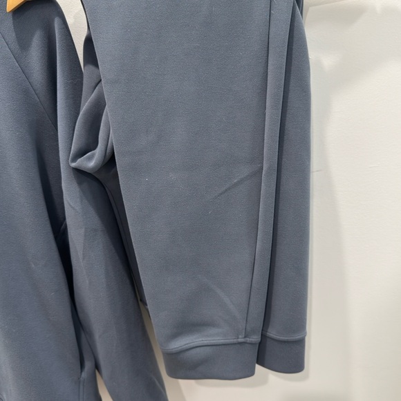 Lululemon Slate Hoodie and Sweatpants Set (Medium) - Picture 4 of 5